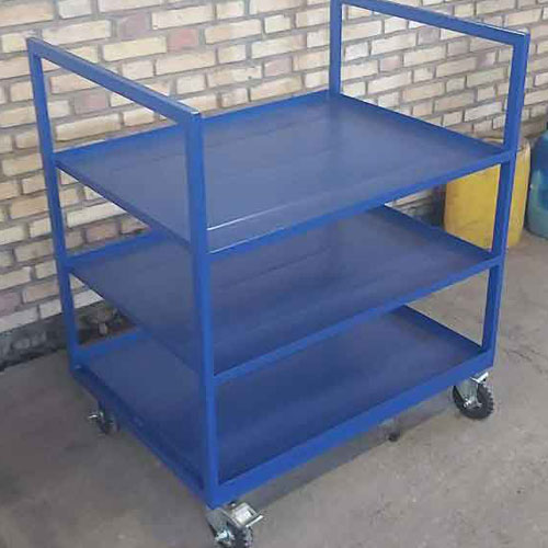 ترولی سه طبقه